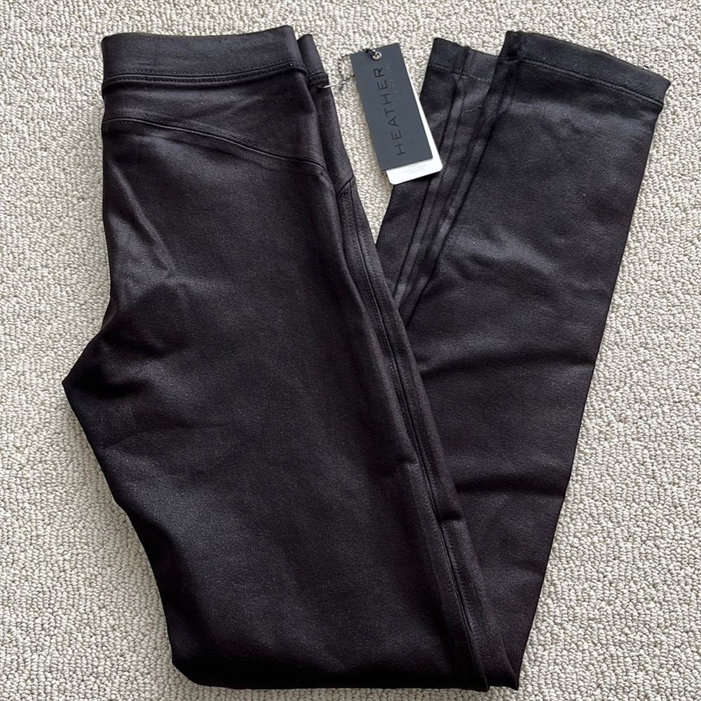 Heather by Bordeaux Coated Skinny Pants ⭐️